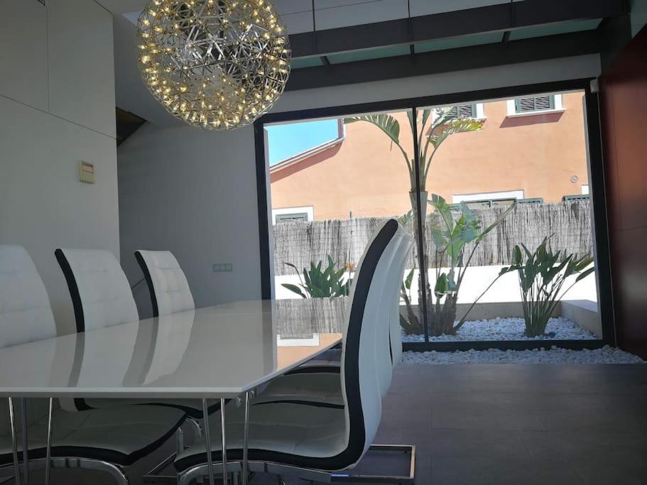 Precioso Chalet Vanguardista ปัลมาเดมายอร์กา ภายนอก รูปภาพ